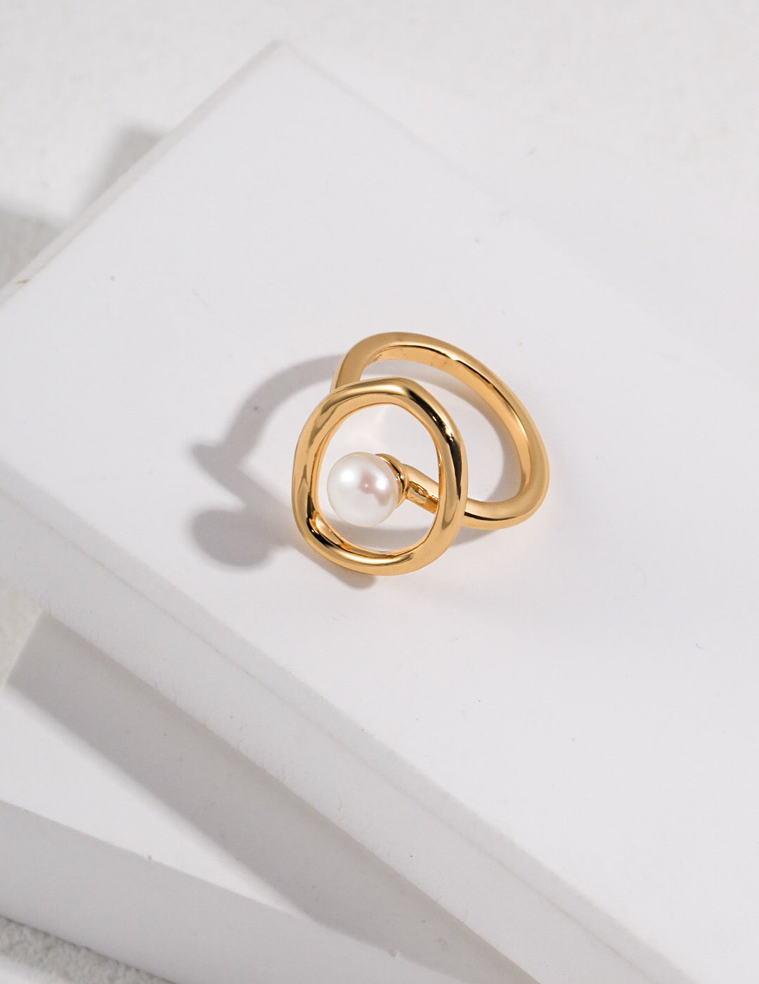 Anello geometrico a cerchio aperto