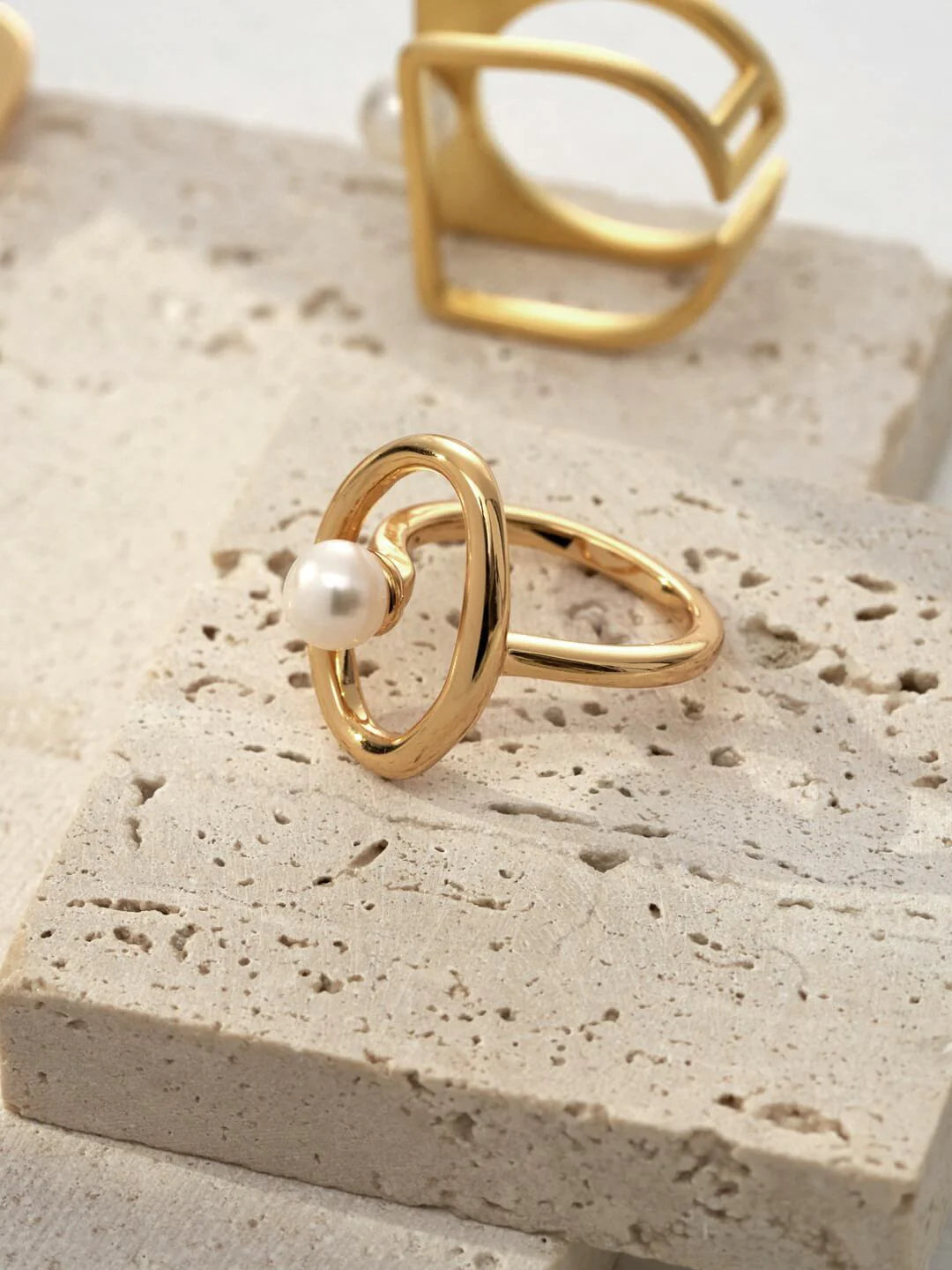 Anello geometrico a cerchio aperto