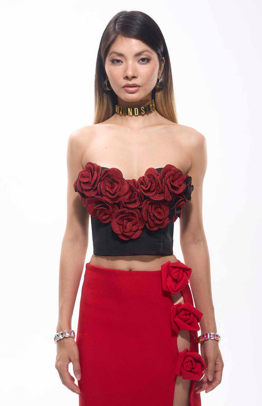 Mini top con corsetto con toppa di fiori rosa